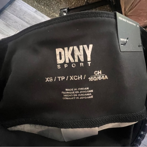 NWT DKNY Sport Full Length Activewear Black and Yellow Leggings - Picture 6 of 6